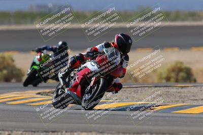 media/Oct-08-2022-SoCal Trackdays (Sat) [[1fc3beec89]]/Turn 14 (1050am)/